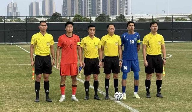 百家乐官网-4-2！2-0！中国队扬眉吐气 短短19天3赢亚洲冠军 进世界大赛有戏