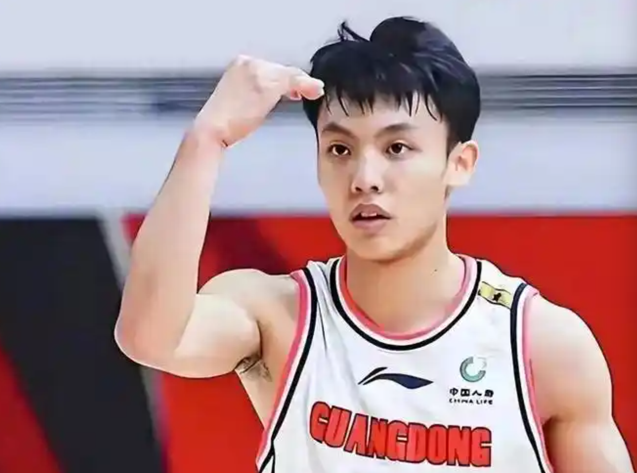 玩法-领先18分到输球!揪出3个“废柴”,坑惨了广东队